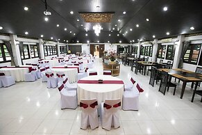 Luckswan resort