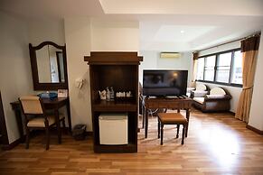 Luckswan resort