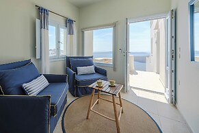 Blue Dolphins Apartments & Suites