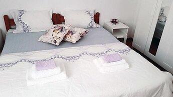 Medieval Rose Hotel