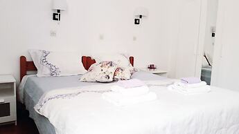 Medieval Rose Hotel