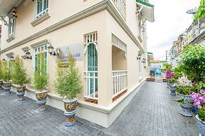 The Orchid House 153
