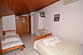 Nina Apartments
