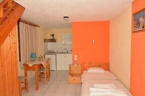 Nina Apartments