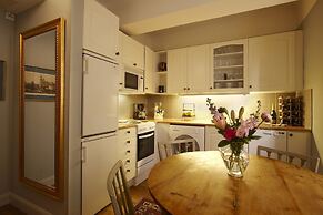 Collectors Victory Apartments