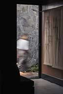 Silverback Lodge