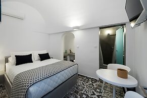 Modernity Suites