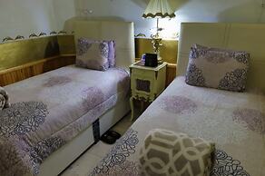 Azcami Boutique Hotel