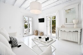 The One Mykonos