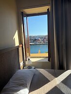 Helena Hotel