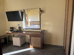 Helena Hotel