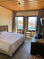 Helena Hotel