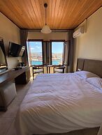 Helena Hotel