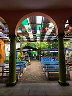 Riverlodge Backpackers