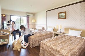 Izu-Kogen Wan Wan Paradise Condominium
