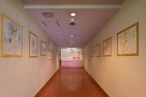 Izu-Kogen Wan Wan Paradise Condominium