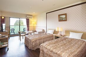 Izu-Kogen Wan Wan Paradise Condominium