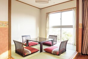 Izu-Kogen Wan Wan Paradise Condominium