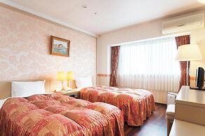 Izu-Kogen Wan Wan Paradise Condominium