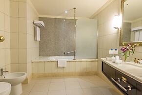Sunday Suites Excelsior Hotel Deira (formerly Sheraton Deira)
