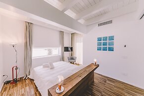 Suite 10 - Home, Design & Spa