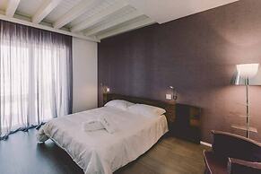 Suite 10 - Home, Design & Spa
