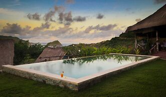 Blue Monkey Villas Resort & Ocean View