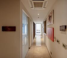 Hotel Saket 27