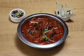 Hotel Saket 27