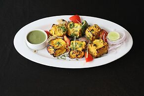 Hotel Saket 27