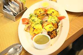 Hotel Saket 27