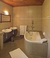 Mara Leisure Camp