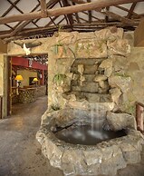 Mara Leisure Camp