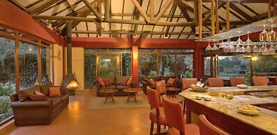 Mara Leisure Camp