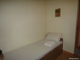 Anri Pension House