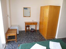 Frini Hotel