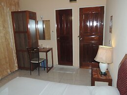 Off Day Inn Hotel