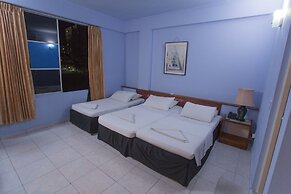 Off Day Inn Hotel