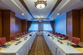 Adenya Hotel & Resort