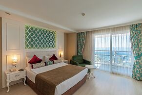 Adenya Hotel & Resort