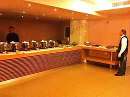 Aktaion Resort