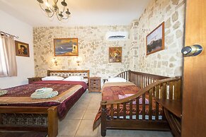 Spot Hotel