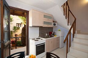 Giorgi's Blue Apartments