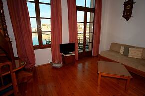Erietta Suites