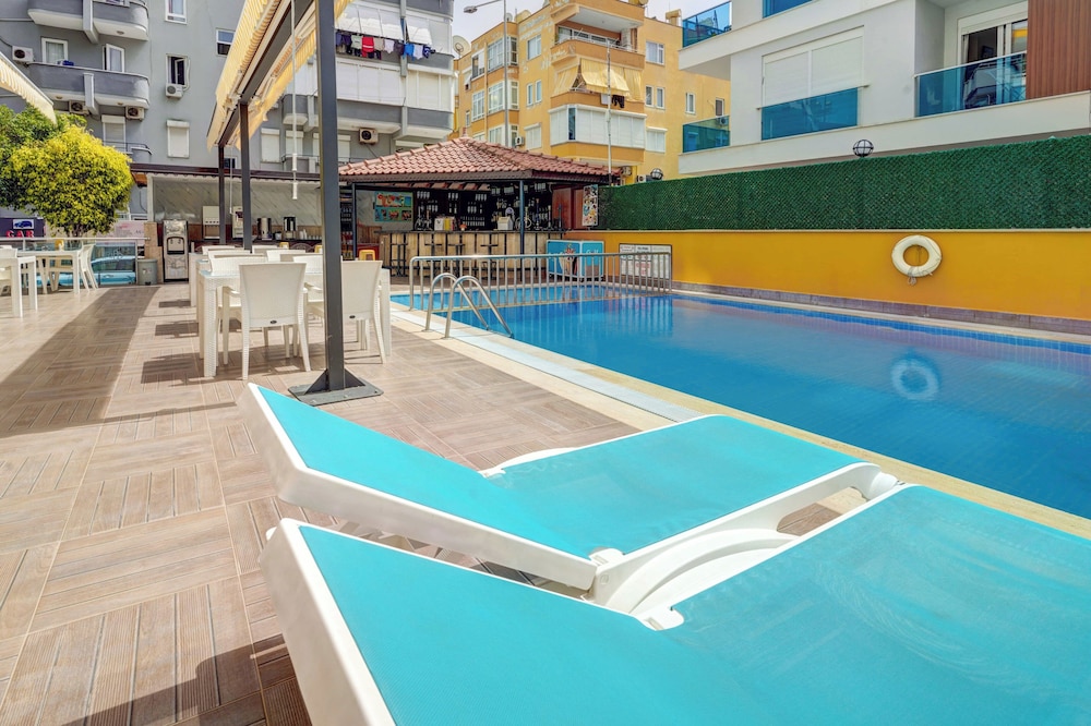 Kleopatra Arsi Hotel