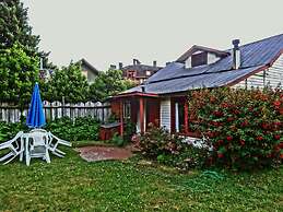 Hostal La Maison