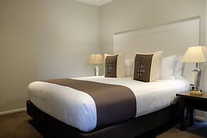 West Meadows Motel