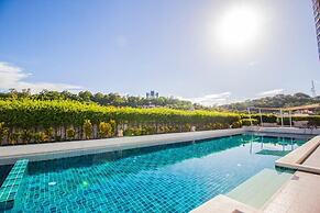 Hyde Park Residence by PSR ASIA