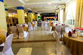City Golf Resort Hotel