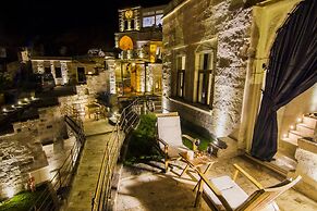 Azure Cave Suites